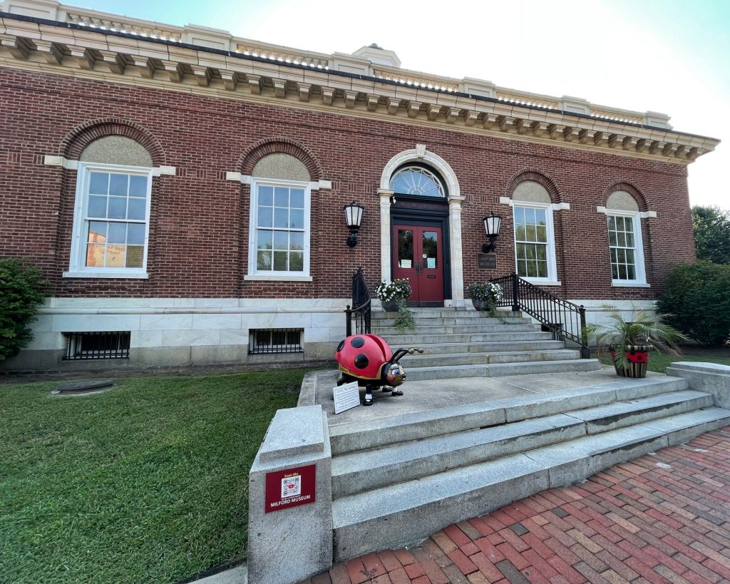 The Milford Museum is a brick building and former post office located in downtown Milford on S. Walnut Street.