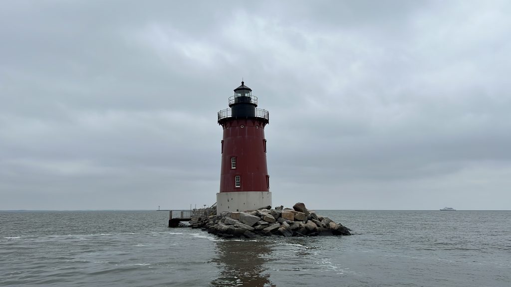 Breakwater lighthouse