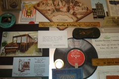 Victor display