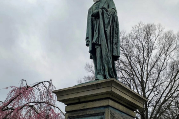 Bayard Statue